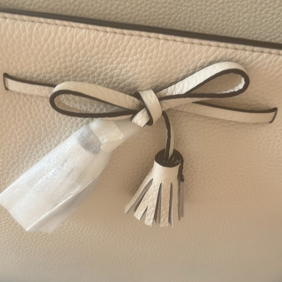 Kate Spade New York large off-white tote with zipper - Picture 11 of 12